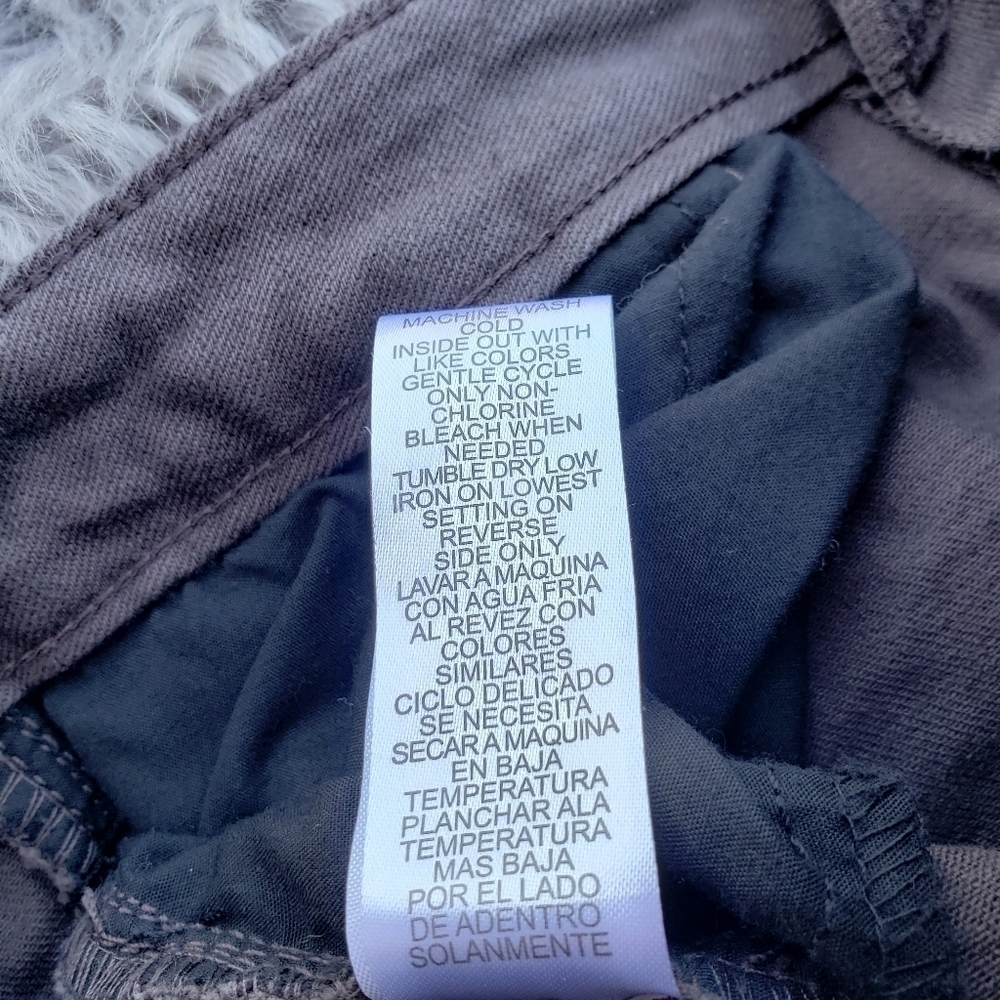 Democracy Flex-ellent Cuffed Raw Hem Jeans Size 4 - Picture 5 of 6